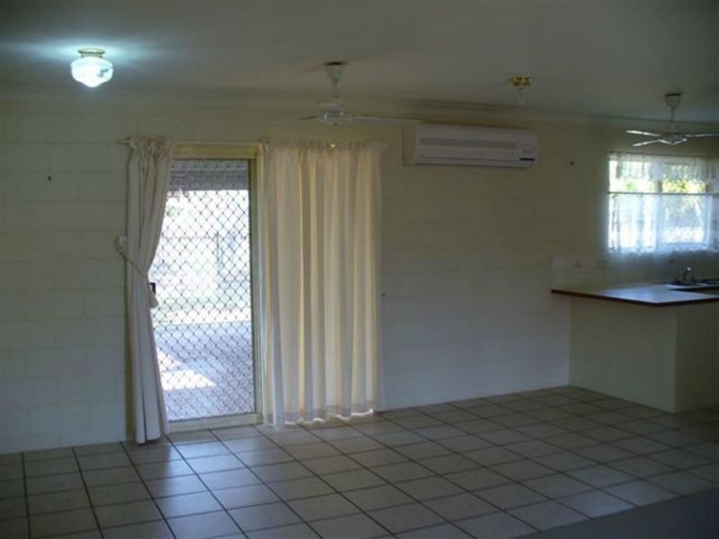 8 Chiquita Avenue, Rasmussen QLD 4815