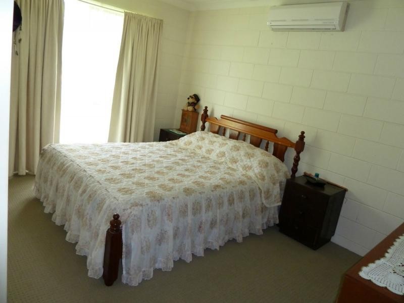 8 Chiquita Avenue, Rasmussen QLD 4815
