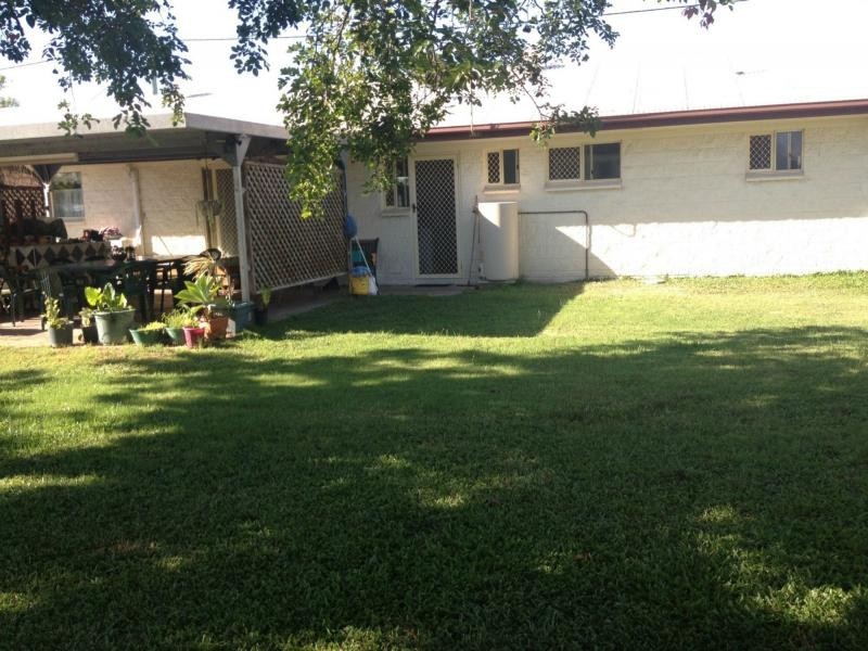 8 Chiquita Avenue, Rasmussen QLD 4815