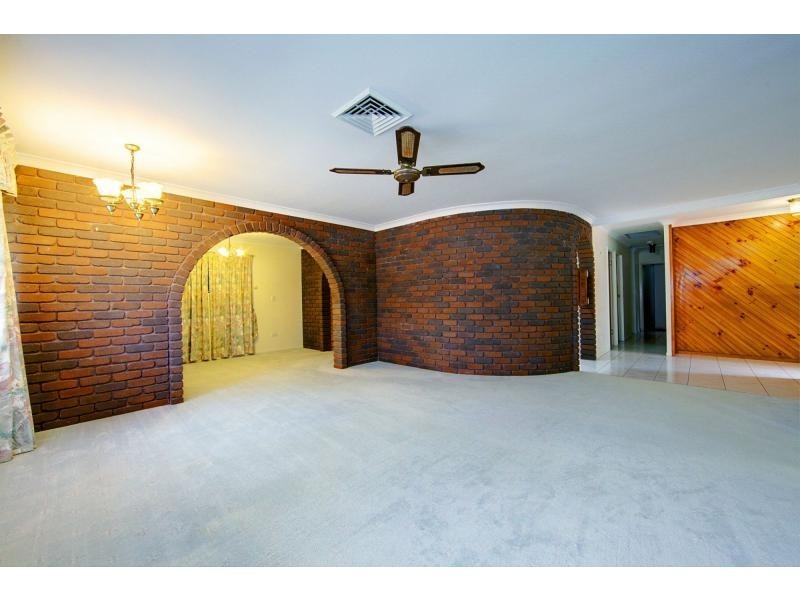 11 Rosecrans Avenue, Kirwan QLD 4817