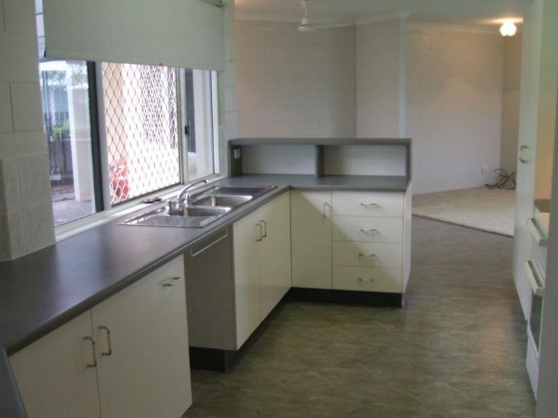 29 Amber Avenue, Rasmussen QLD 4815