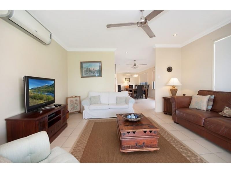 8 Friarbird Avenue, Bohle Plains QLD 4817