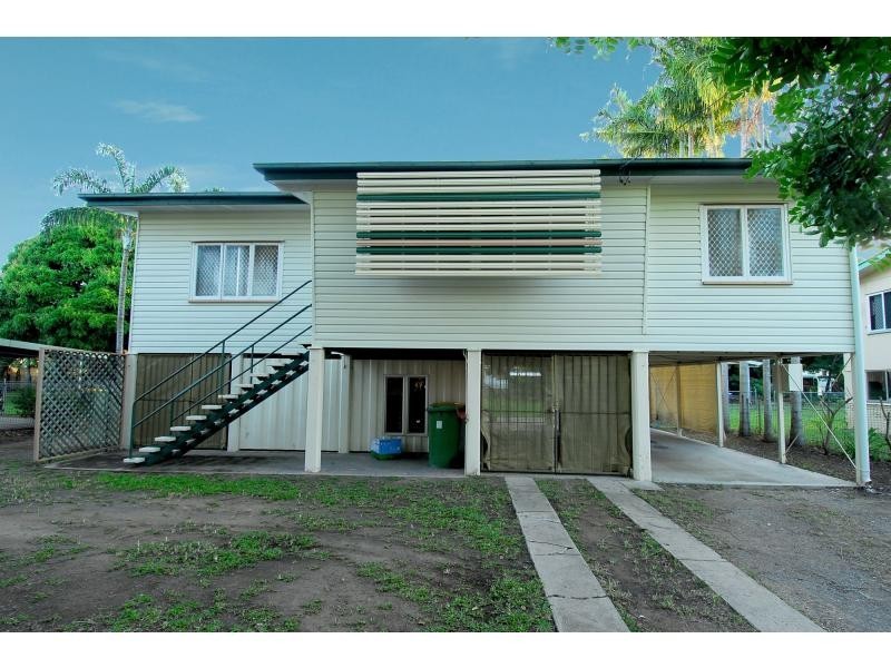 17 Fraser Avenue, Cranbrook QLD 4814