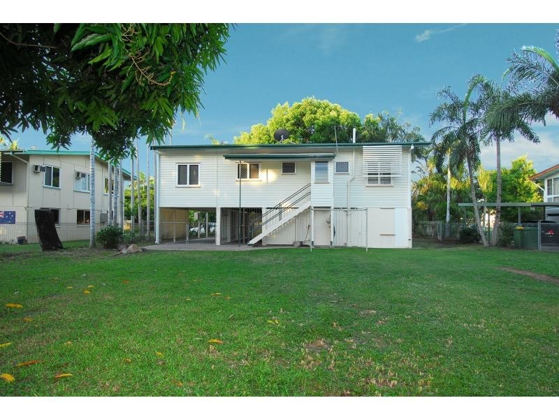 17 Fraser Avenue, Cranbrook QLD 4814