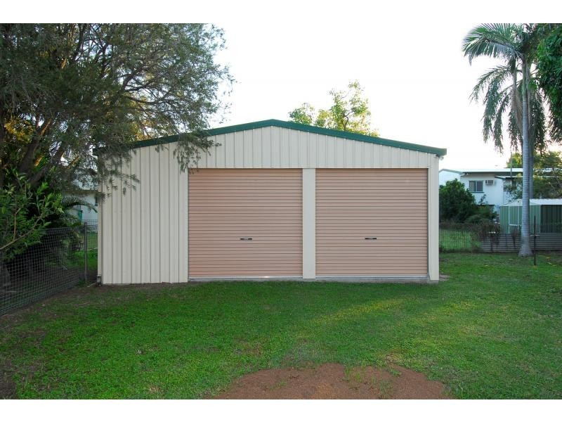 17 Fraser Avenue, Cranbrook QLD 4814