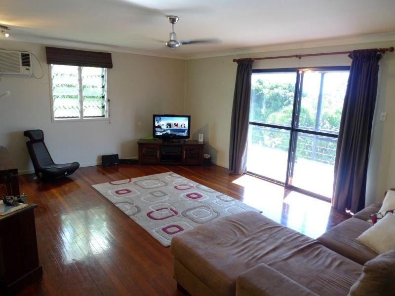 47 Banfield Drive, Mount Louisa QLD 4814