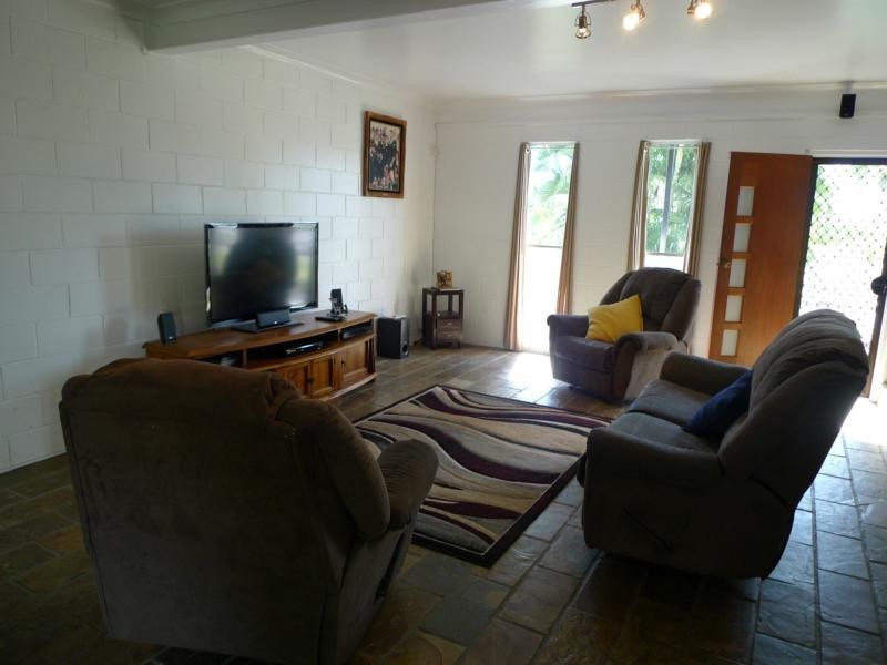 47 Banfield Drive, Mount Louisa QLD 4814