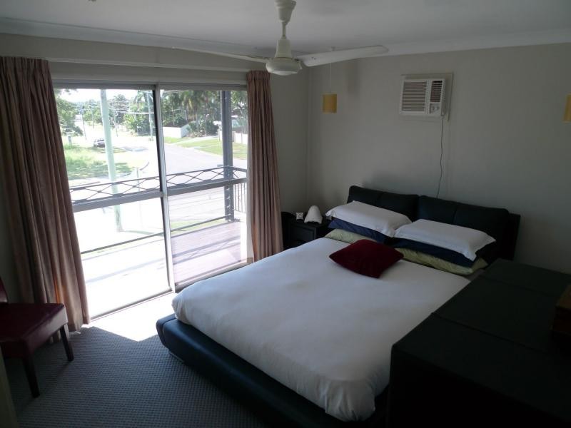 47 Banfield Drive, Mount Louisa QLD 4814