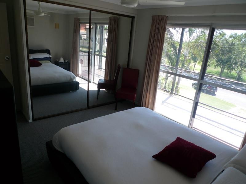 47 Banfield Drive, Mount Louisa QLD 4814