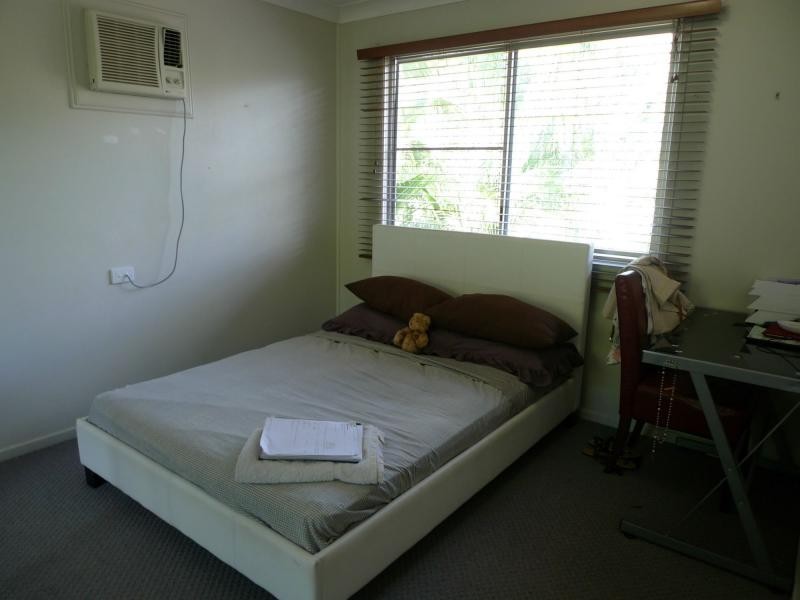 47 Banfield Drive, Mount Louisa QLD 4814