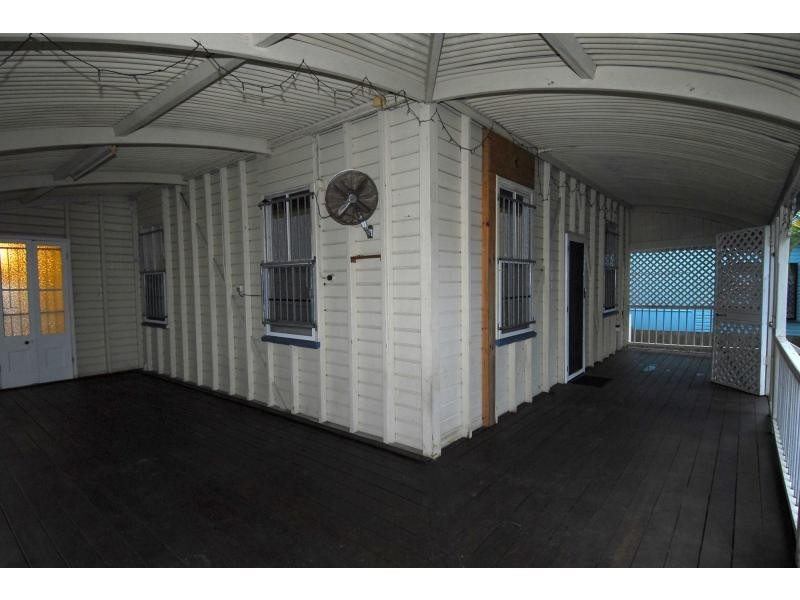 55 Perkins Street, South Townsville QLD 4810