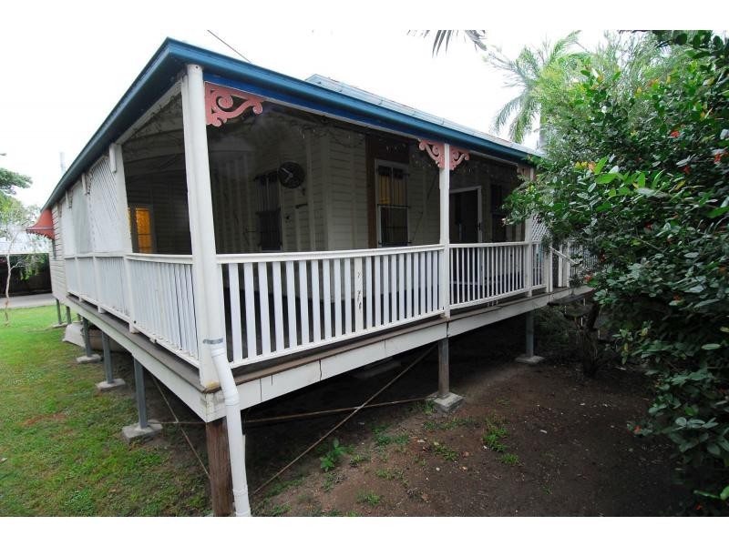 55 Perkins Street, South Townsville QLD 4810