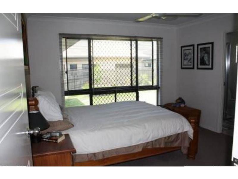 24 Tahlia Circuit, Mount Louisa QLD 4814