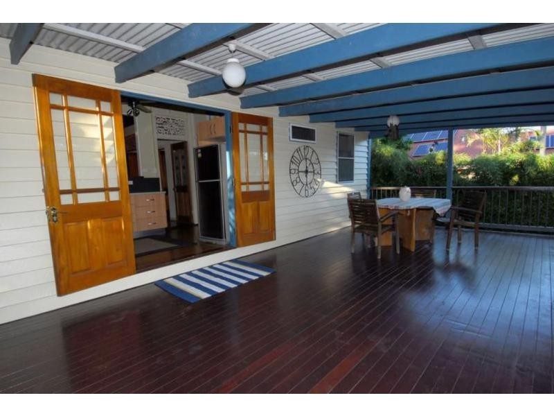 15 Clayton Street, Hermit Park QLD 4812