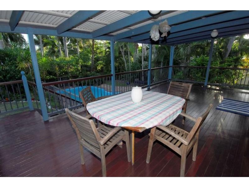 15 Clayton Street, Hermit Park QLD 4812