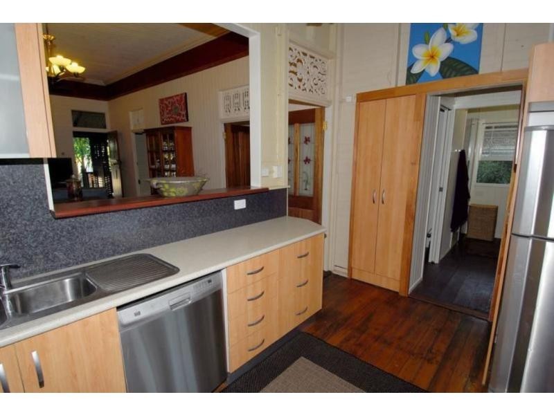 15 Clayton Street, Hermit Park QLD 4812