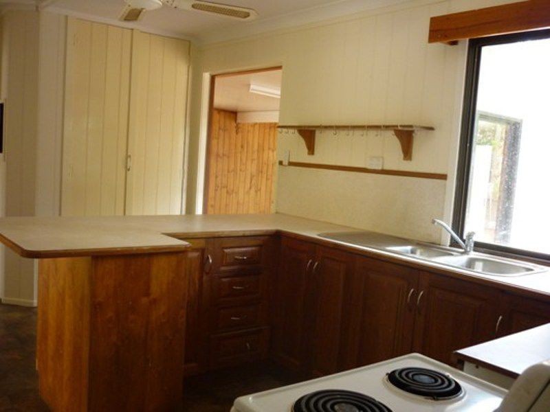 16 Edinburgh Drive, Deeragun QLD 4818