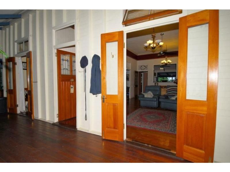 15 Clayton Street, Hermit Park QLD 4812