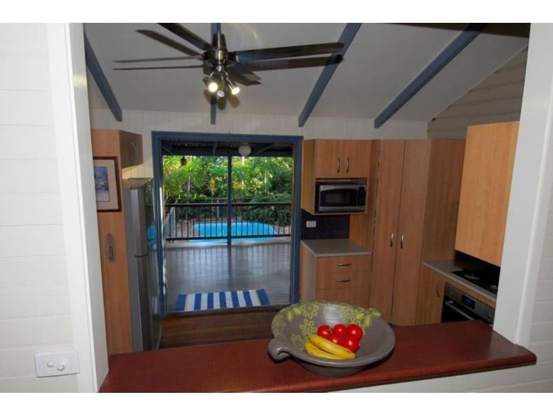 15 Clayton Street, Hermit Park QLD 4812