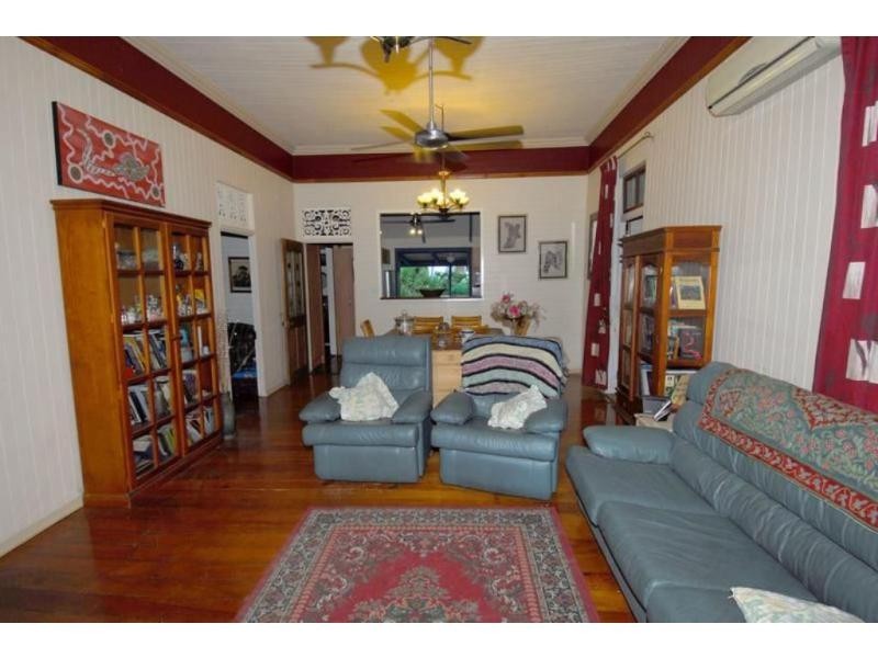 15 Clayton Street, Hermit Park QLD 4812