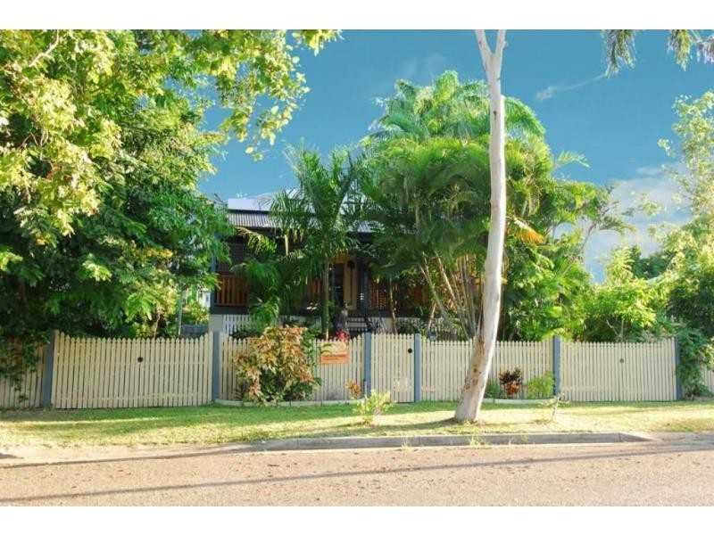 15 Clayton Street, Hermit Park QLD 4812