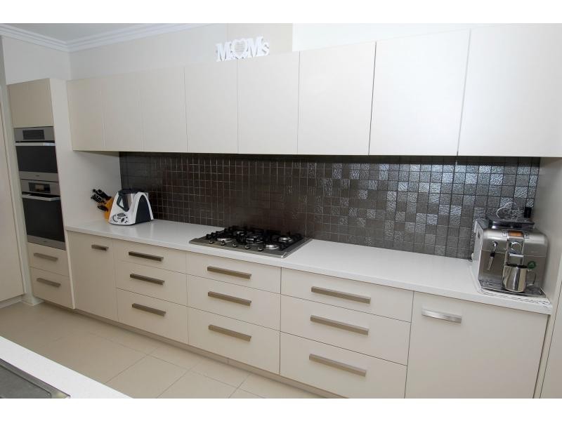 18 Beach Oak Drive, Sanctum Estate, Mount Low QLD 4818