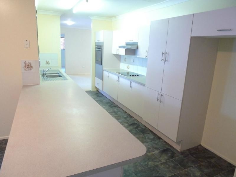 2 Crispin Court, Kirwan QLD 4817