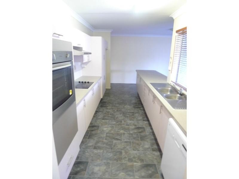 2 Crispin Court, Kirwan QLD 4817