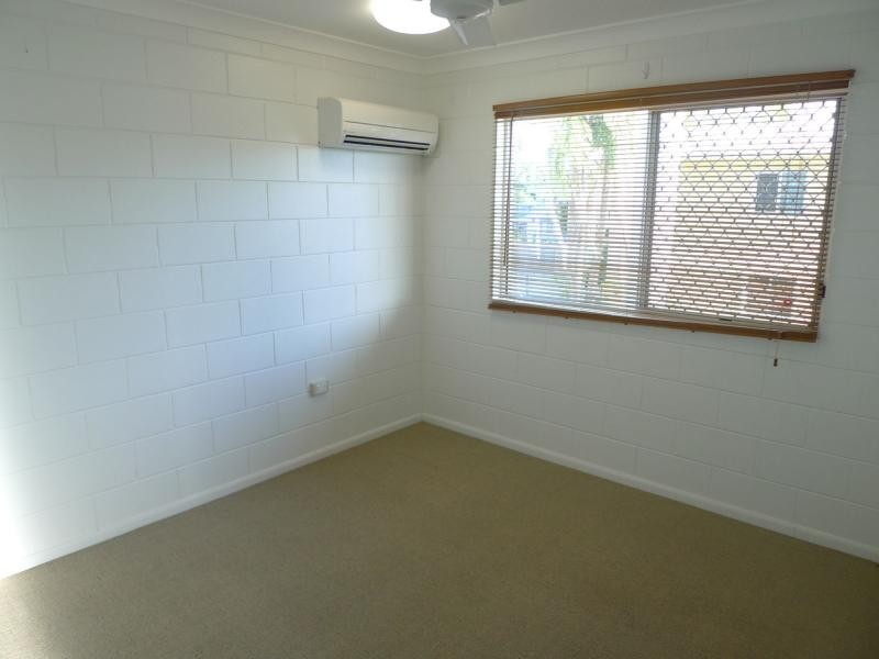 1/16 Marks Street, Hermit Park QLD 4812