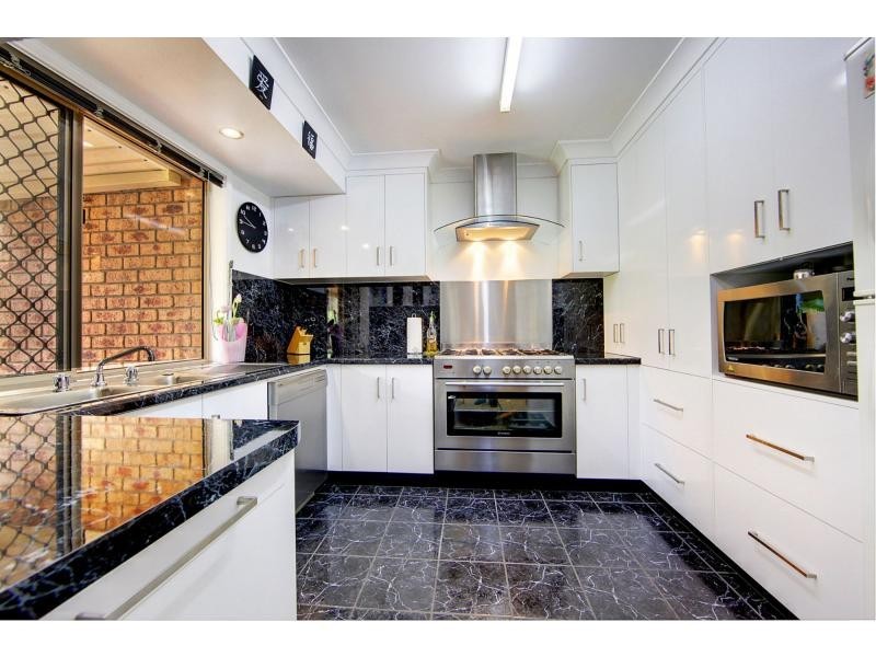 4 Duncan Court, Kelso QLD 4815