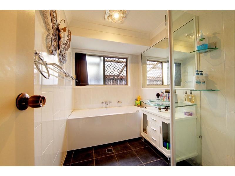 4 Duncan Court, Kelso QLD 4815