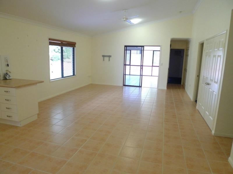 54 Riverbend Drive, Douglas QLD 4814