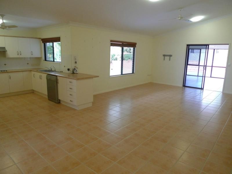 54 Riverbend Drive, Douglas QLD 4814