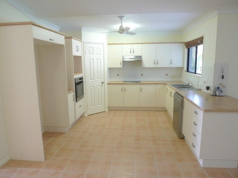 54 Riverbend Drive, Douglas QLD 4814