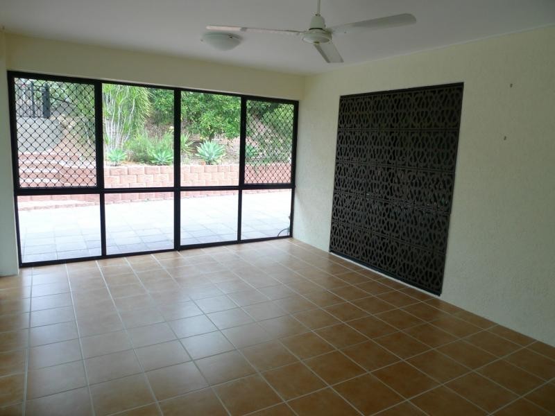 54 Riverbend Drive, Douglas QLD 4814