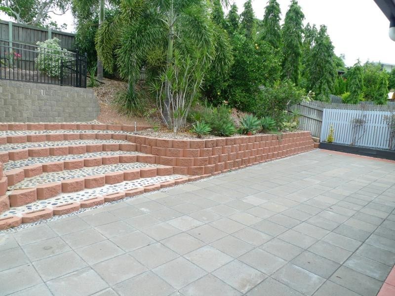 54 Riverbend Drive, Douglas QLD 4814