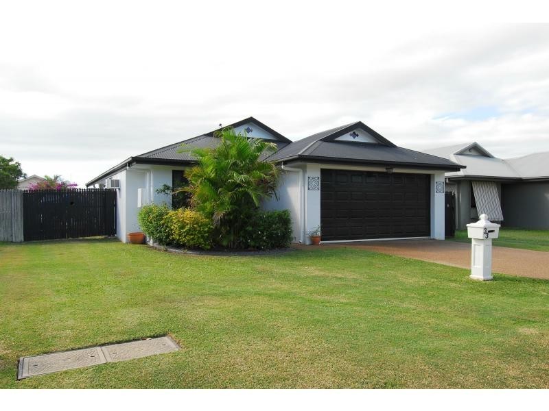 33 River Boulevard, Idalia QLD 4811