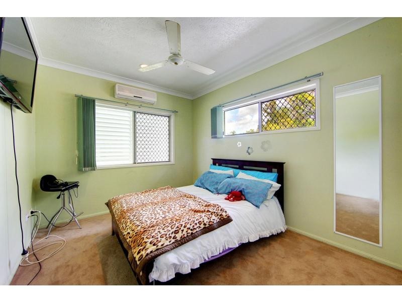 10 Colchester Crescent, Kirwan QLD 4817