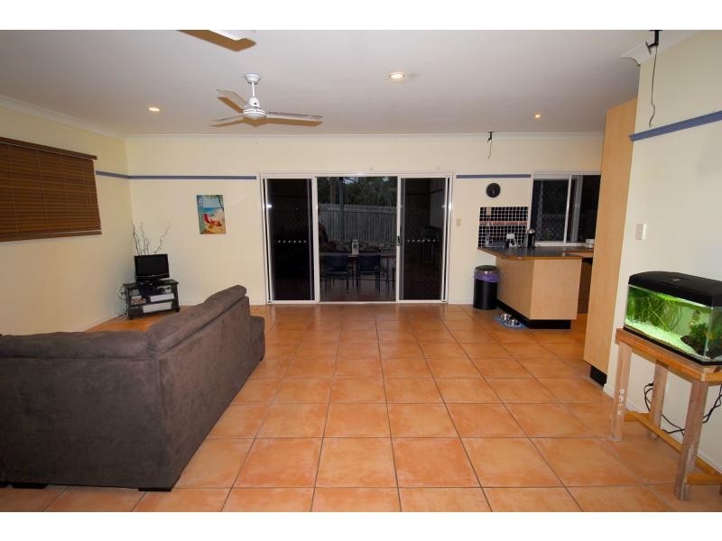 18 Southern Cross Circuit, Douglas QLD 4814