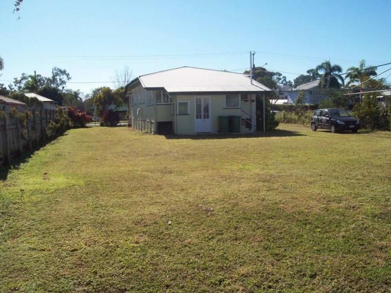 23 Lowth Street, Rosslea QLD 4812