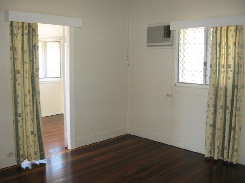 23 Lowth Street, Rosslea QLD 4812