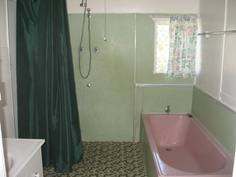 23 Lowth Street, Rosslea QLD 4812