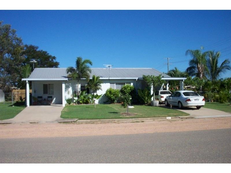 1/307 Pinnacle Drive, Rasmussen QLD 4815