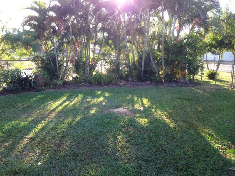 1/307 Pinnacle Drive, Rasmussen QLD 4815