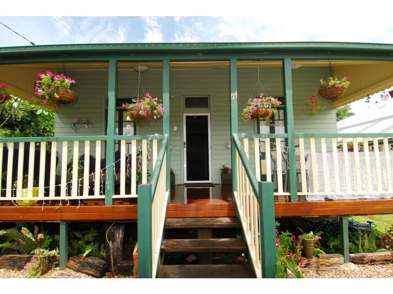 54 Davidson Street, South Townsville QLD 4810