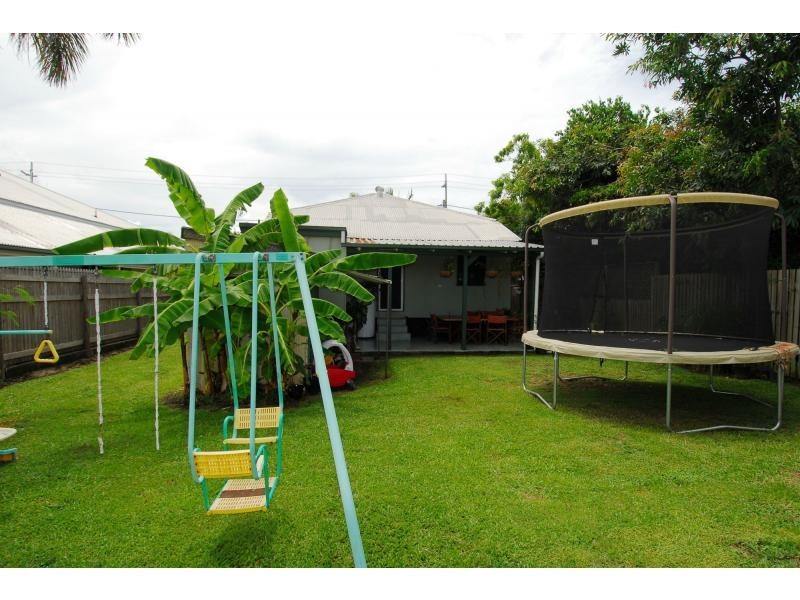 54 Davidson Street, South Townsville QLD 4810