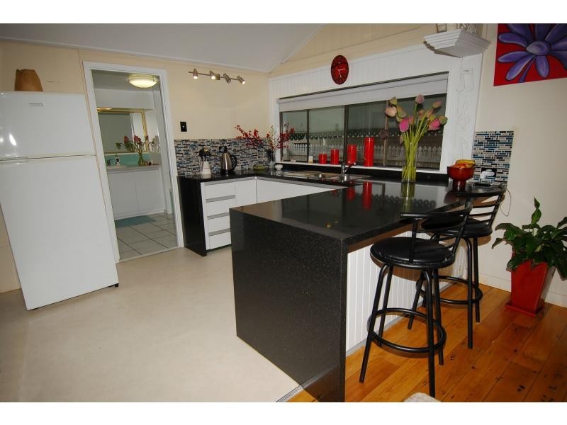 54 Davidson Street, South Townsville QLD 4810