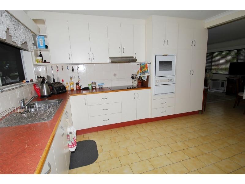 14 Crauford Street, West End QLD 4810