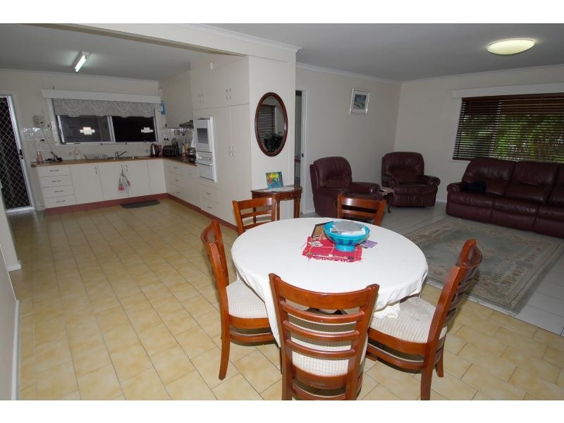14 Crauford Street, West End QLD 4810