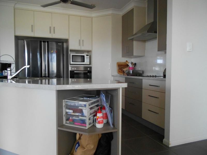 40 Hillock Crescent, Bushland Beach QLD 4818